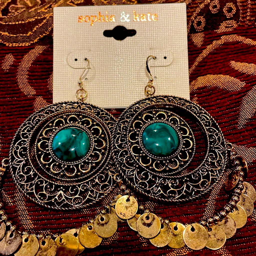 Gold Earrings 25$